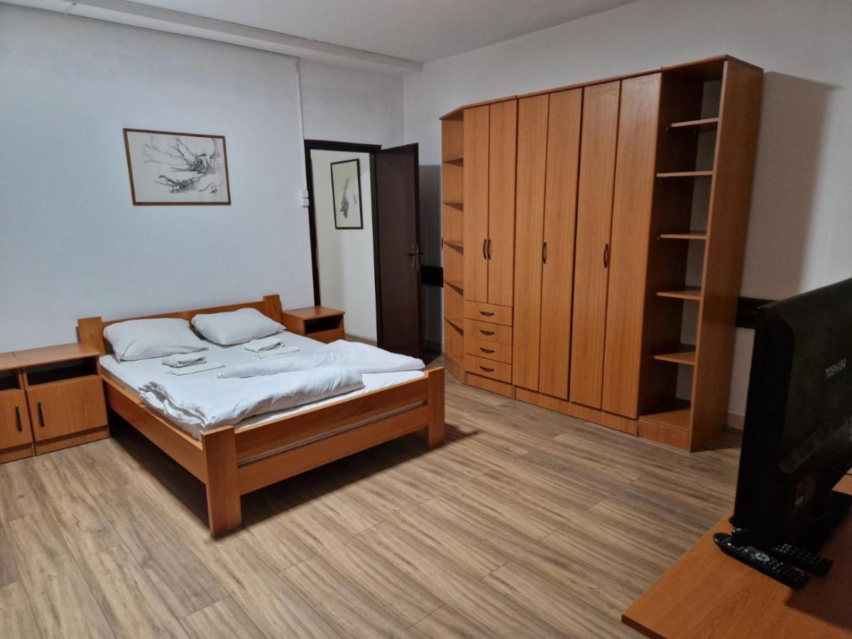 Hotel Duga Novi Sad Exterior photo